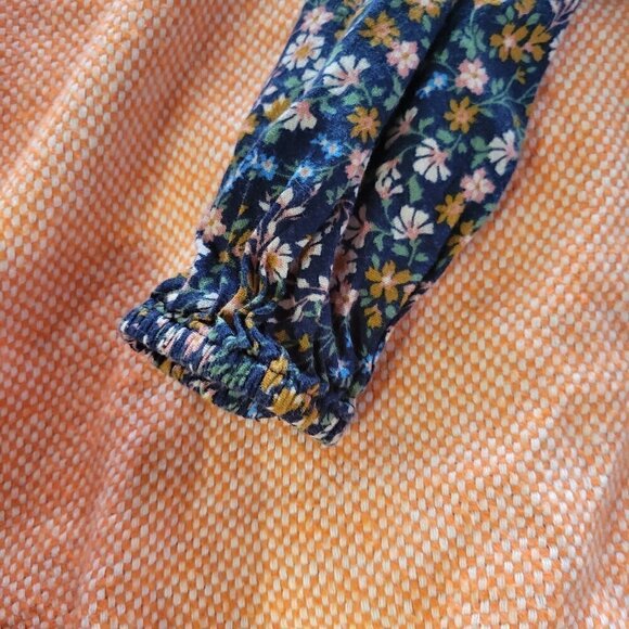 Old Navy Girls Navy Blue LongSleeve Blouse With Multicolored Assorted Flowers 3T - Picture 2 of 7